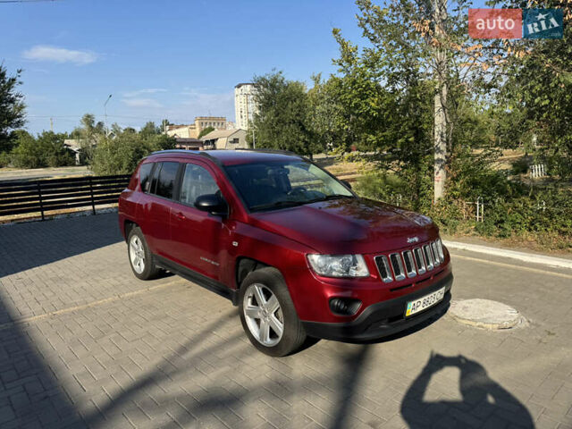 Червоний Джип Compass, об'ємом двигуна 2.4 л та пробігом 125 тис. км за 10500 $, фото 7 на Automoto.ua