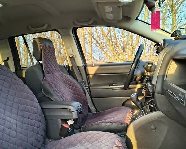 Червоний Джип Compass, об'ємом двигуна 2.36 л та пробігом 325 тис. км за 8600 $, фото 15 на Automoto.ua