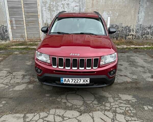 Червоний Джип Compass, об'ємом двигуна 2.36 л та пробігом 181 тис. км за 9000 $, фото 1 на Automoto.ua
