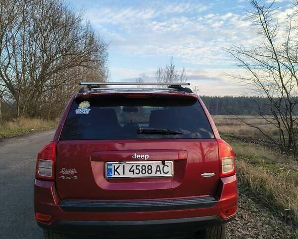 Червоний Джип Compass, об'ємом двигуна 2.36 л та пробігом 325 тис. км за 8600 $, фото 5 на Automoto.ua