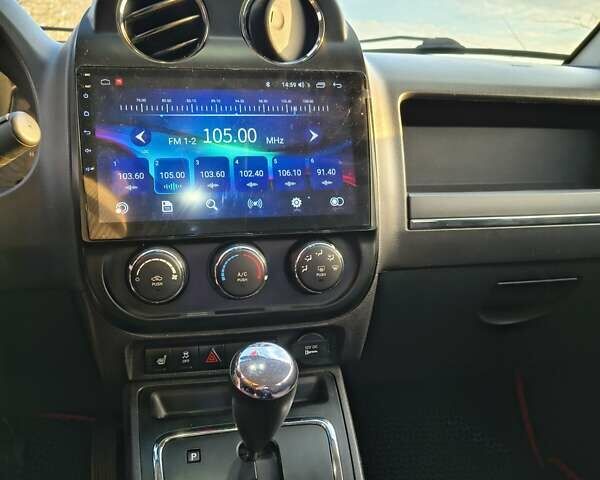 Червоний Джип Compass, об'ємом двигуна 2.36 л та пробігом 325 тис. км за 8600 $, фото 17 на Automoto.ua