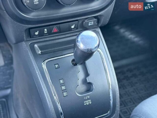 Красный Джип Компас, объемом двигателя 2.4 л и пробегом 130 тыс. км за 8999 $, фото 10 на Automoto.ua
