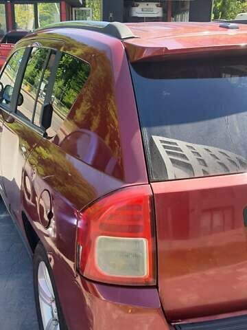 Красный Джип Компас, объемом двигателя 2.36 л и пробегом 300 тыс. км за 6900 $, фото 6 на Automoto.ua