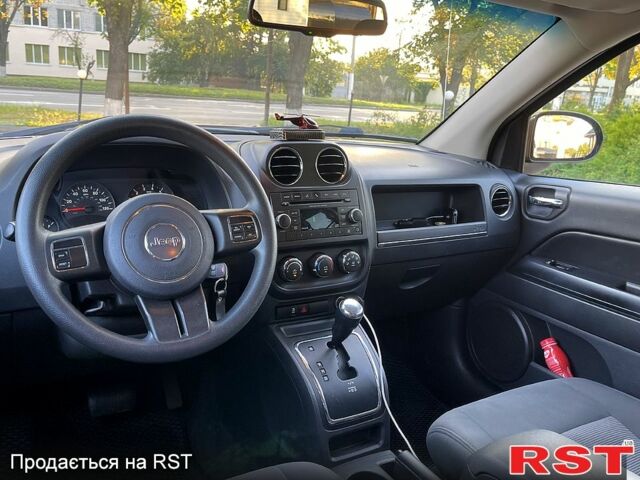 Красный Джип Компас, объемом двигателя 2.4 л и пробегом 175 тыс. км за 8500 $, фото 7 на Automoto.ua