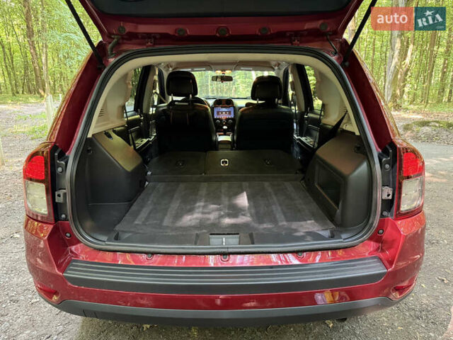 Джип Компас 2013 в Луцке на Automoto.ua Красный Джип Компас, объемом двигателя 2.36 л и пробегом 176 тыс. км за 10200 $, фото 11 на Automoto.ua