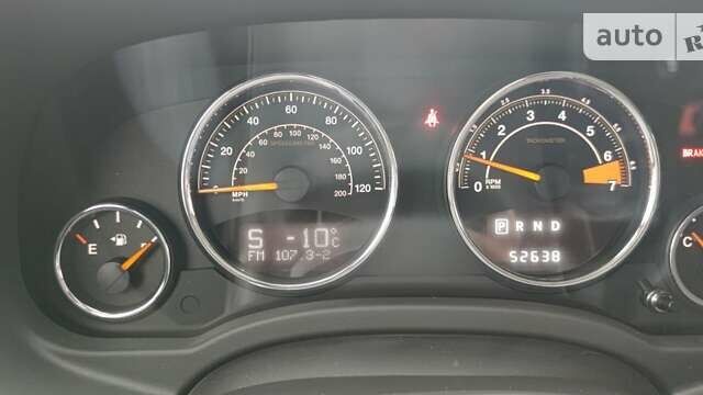 Червоний Джип Compass, об'ємом двигуна 2.4 л та пробігом 98 тис. км за 9500 $, фото 4 на Automoto.ua