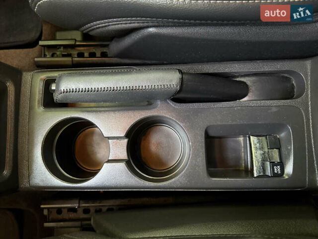 Джип Компас 2013 в Луцке на Automoto.ua Красный Джип Компас, объемом двигателя 2.36 л и пробегом 176 тыс. км за 10200 $, фото 16 на Automoto.ua