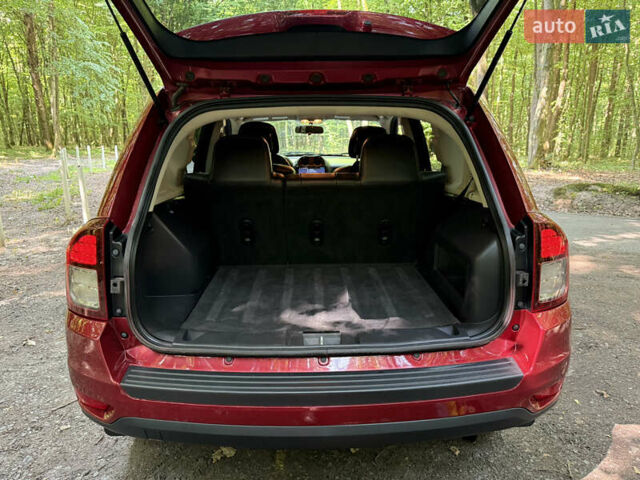 Джип Компас 2013 в Луцке на Automoto.ua Красный Джип Компас, объемом двигателя 2.36 л и пробегом 176 тыс. км за 10200 $, фото 12 на Automoto.ua