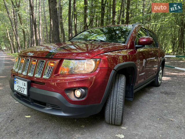 Джип Компас 2013 в Луцке на Automoto.ua Красный Джип Компас, объемом двигателя 2.36 л и пробегом 176 тыс. км за 10200 $, фото 7 на Automoto.ua