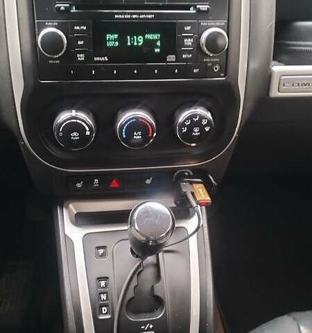 Червоний Джип Compass, об'ємом двигуна 2.36 л та пробігом 277 тис. км за 9800 $, фото 14 на Automoto.ua