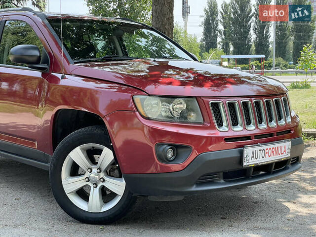 Красный Джип Компас, объемом двигателя 2.4 л и пробегом 180 тыс. км за 8490 $, фото 1 на Automoto.ua