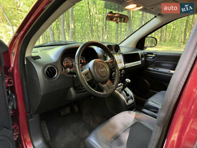 Джип Компас 2013 в Луцке на Automoto.ua Красный Джип Компас, объемом двигателя 2.36 л и пробегом 176 тыс. км за 10200 $, фото 8 на Automoto.ua