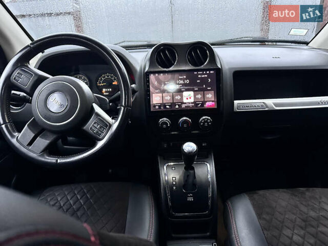 Червоний Джип Compass, об'ємом двигуна 2.4 л та пробігом 160 тис. км за 10500 $, фото 6 на Automoto.ua