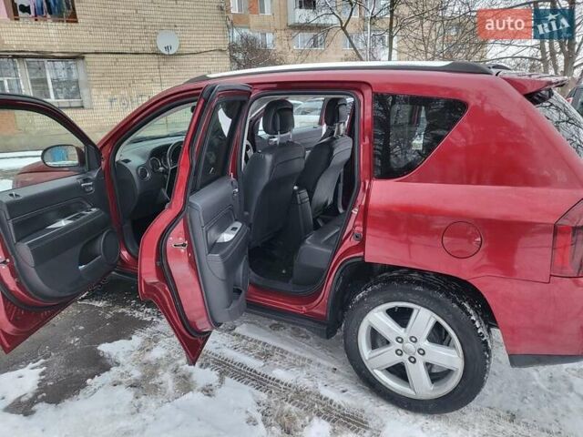 Красный Джип Компас, объемом двигателя 2 л и пробегом 75 тыс. км за 11200 $, фото 7 на Automoto.ua