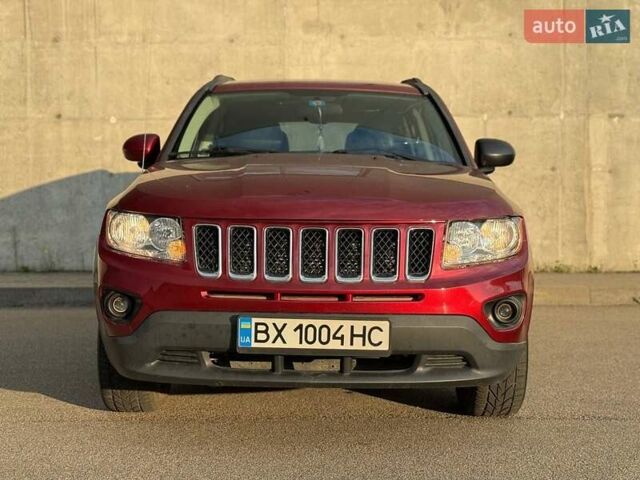 Красный Джип Компас, объемом двигателя 2.36 л и пробегом 130 тыс. км за 9900 $, фото 1 на Automoto.ua
