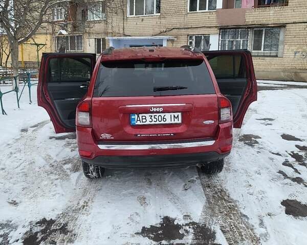 Красный Джип Компас, объемом двигателя 2 л и пробегом 75 тыс. км за 11200 $, фото 4 на Automoto.ua