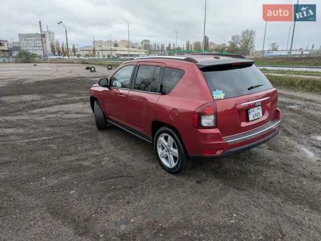 Джип Compass 2014 у Києві на Automoto.ua Червоний Джип Compass, об'ємом двигуна 2 л та пробігом 202 тис. км за 9999 $, фото 2 на Automoto.ua