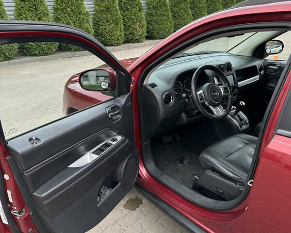 Джип Компас 2014 в Львове на Automoto.ua Красный Джип Компас, объемом двигателя 2.4 л и пробегом 199 тыс. км за 10900 $, фото 10 на Automoto.ua