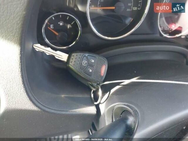 Красный Джип Компас, объемом двигателя 2.4 л и пробегом 170 тыс. км за 9800 $, фото 51 на Automoto.ua