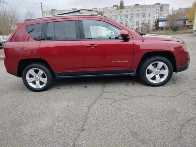 Червоний Джип Compass, об'ємом двигуна 0 л та пробігом 172 тис. км за 9800 $, фото 7 на Automoto.ua