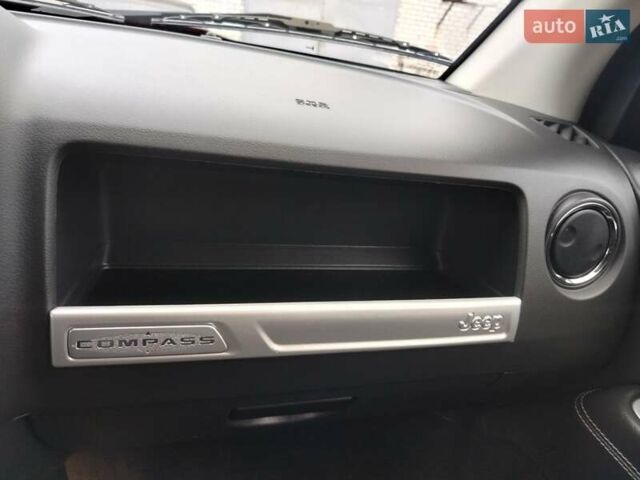 Красный Джип Компас, объемом двигателя 2.4 л и пробегом 170 тыс. км за 9800 $, фото 12 на Automoto.ua