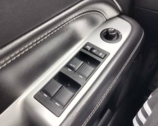 Красный Джип Компас, объемом двигателя 2.36 л и пробегом 172 тыс. км за 9800 $, фото 23 на Automoto.ua