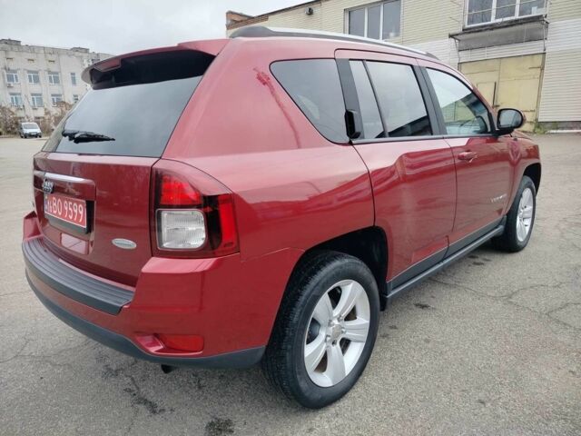 Червоний Джип Compass, об'ємом двигуна 0 л та пробігом 172 тис. км за 9800 $, фото 3 на Automoto.ua