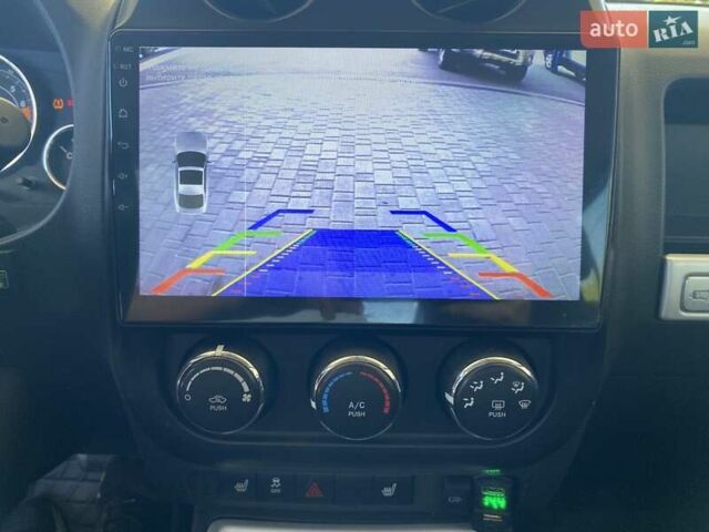 Червоний Джип Compass, об'ємом двигуна 2 л та пробігом 170 тис. км за 9500 $, фото 21 на Automoto.ua