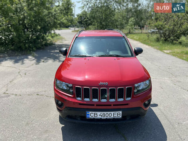 Красный Джип Компас, объемом двигателя 2 л и пробегом 122 тыс. км за 10900 $, фото 2 на Automoto.ua