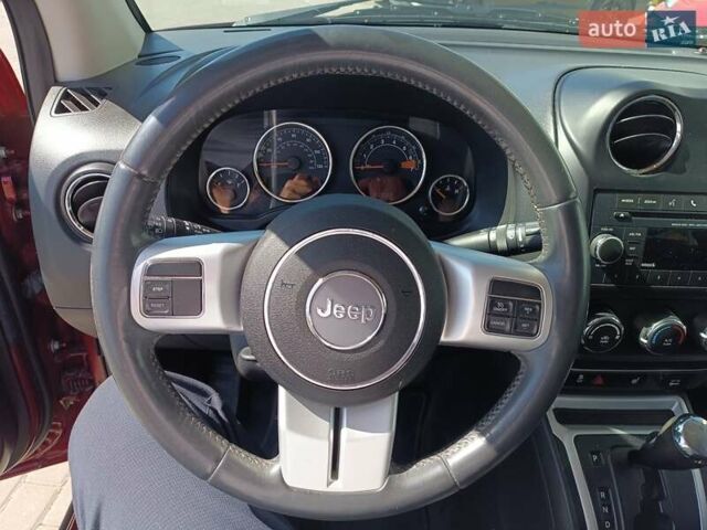 Червоний Джип Compass, об'ємом двигуна 2.36 л та пробігом 88 тис. км за 11400 $, фото 14 на Automoto.ua