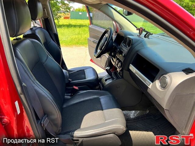 Червоний Джип Compass, об'ємом двигуна 2 л та пробігом 126 тис. км за 9700 $, фото 7 на Automoto.ua
