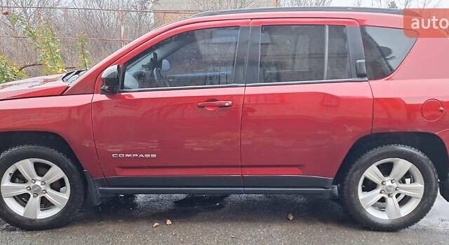 Красный Джип Компас, объемом двигателя 2.36 л и пробегом 217 тыс. км за 10100 $, фото 1 на Automoto.ua