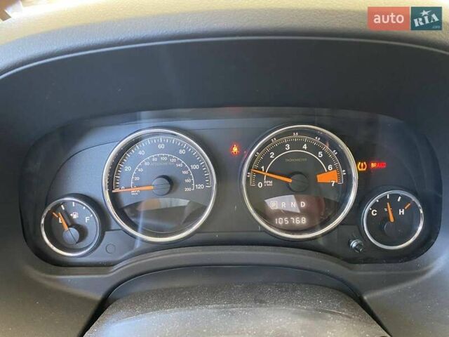 Червоний Джип Compass, об'ємом двигуна 2 л та пробігом 170 тис. км за 9500 $, фото 19 на Automoto.ua