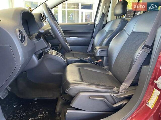 Красный Джип Компас, объемом двигателя 2 л и пробегом 170 тыс. км за 9500 $, фото 12 на Automoto.ua