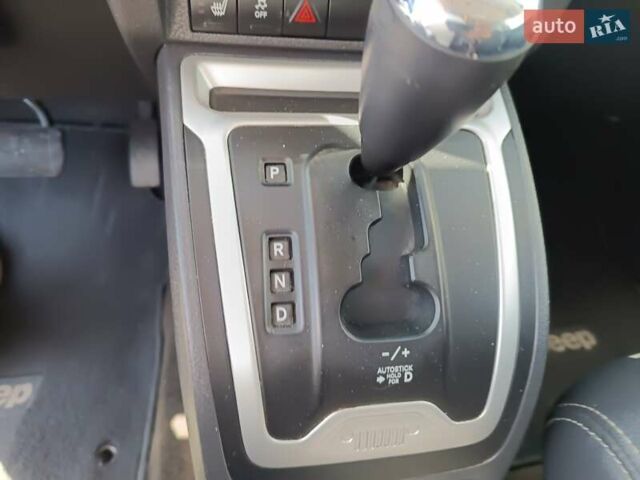 Червоний Джип Compass, об'ємом двигуна 2.36 л та пробігом 88 тис. км за 11400 $, фото 16 на Automoto.ua