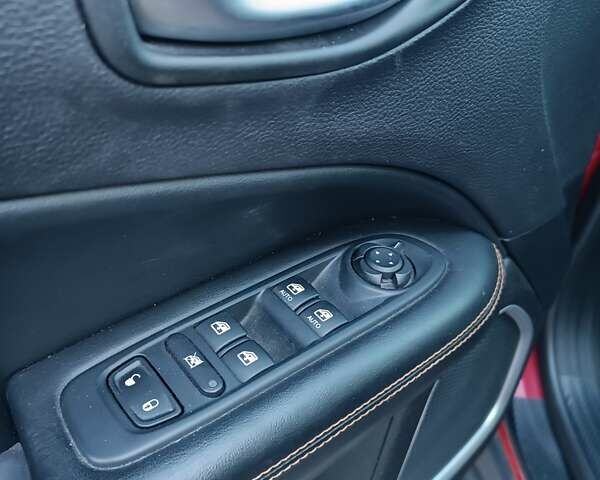 Красный Джип Компас, объемом двигателя 2.36 л и пробегом 98 тыс. км за 14800 $, фото 7 на Automoto.ua