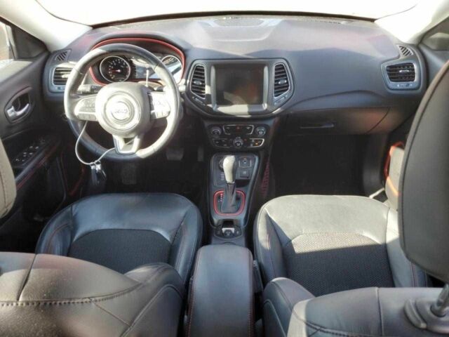 Червоний Джип Compass, об'ємом двигуна 2.4 л та пробігом 72 тис. км за 1300 $, фото 7 на Automoto.ua