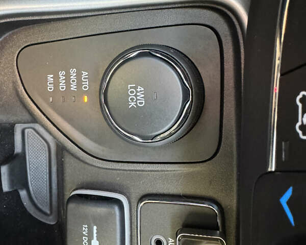 Красный Джип Компас, объемом двигателя 2.36 л и пробегом 111 тыс. км за 16900 $, фото 19 на Automoto.ua