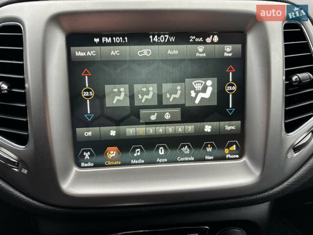 Червоний Джип Compass, об'ємом двигуна 2.4 л та пробігом 128 тис. км за 14950 $, фото 32 на Automoto.ua