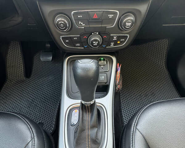 Красный Джип Компас, объемом двигателя 2.36 л и пробегом 111 тыс. км за 16900 $, фото 15 на Automoto.ua