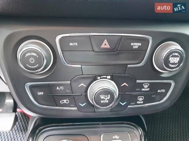 Красный Джип Компас, объемом двигателя 2.36 л и пробегом 73 тыс. км за 15950 $, фото 85 на Automoto.ua