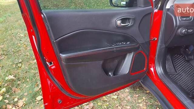 Джип Compass 2018 у Дубно на Automoto.ua Червоний Джип Compass, об'ємом двигуна 2.4 л та пробігом 180 тис. км за 13300 $, фото 13 на Automoto.ua