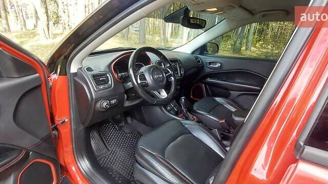 Джип Compass 2018 у Дубно на Automoto.ua Червоний Джип Compass, об'ємом двигуна 2.4 л та пробігом 180 тис. км за 13300 $, фото 15 на Automoto.ua