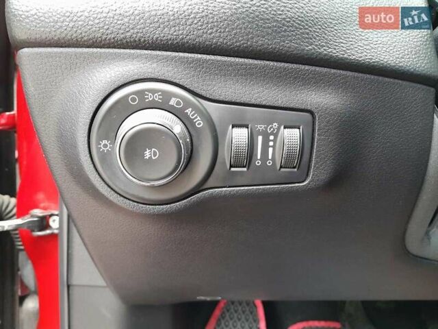 Красный Джип Компас, объемом двигателя 2.36 л и пробегом 73 тыс. км за 15950 $, фото 78 на Automoto.ua