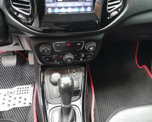 Красный Джип Компас, объемом двигателя 2.36 л и пробегом 73 тыс. км за 15950 $, фото 84 на Automoto.ua