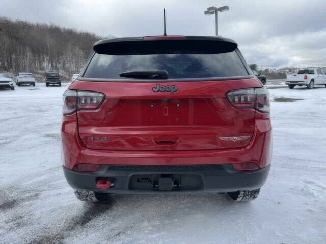 Красный Джип Компас, объемом двигателя 2.4 л и пробегом 48 тыс. км за 5900 $, фото 4 на Automoto.ua