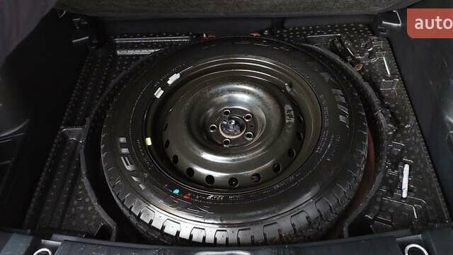 Джип Compass 2018 у Дубно на Automoto.ua Червоний Джип Compass, об'ємом двигуна 2.4 л та пробігом 180 тис. км за 13300 $, фото 23 на Automoto.ua