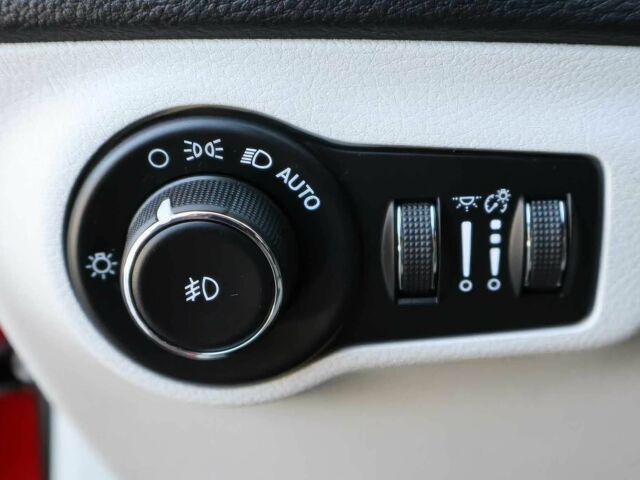 Красный Джип Компас, объемом двигателя 2.4 л и пробегом 76 тыс. км за 9200 $, фото 10 на Automoto.ua