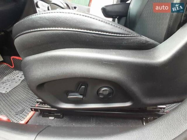 Красный Джип Компас, объемом двигателя 2.36 л и пробегом 73 тыс. км за 15950 $, фото 23 на Automoto.ua