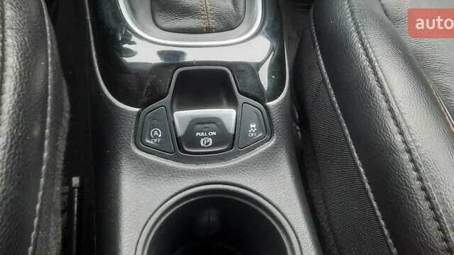 Красный Джип Компас, объемом двигателя 2.36 л и пробегом 150 тыс. км за 13800 $, фото 33 на Automoto.ua